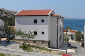 Отель Apartments with a parking space Metajna, Pag - 6337  Зубовици